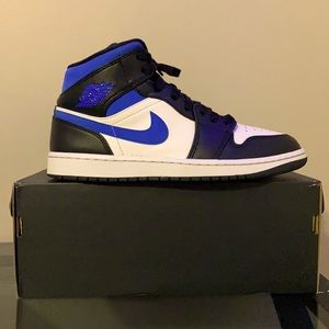 Jordan 1 mid Royals